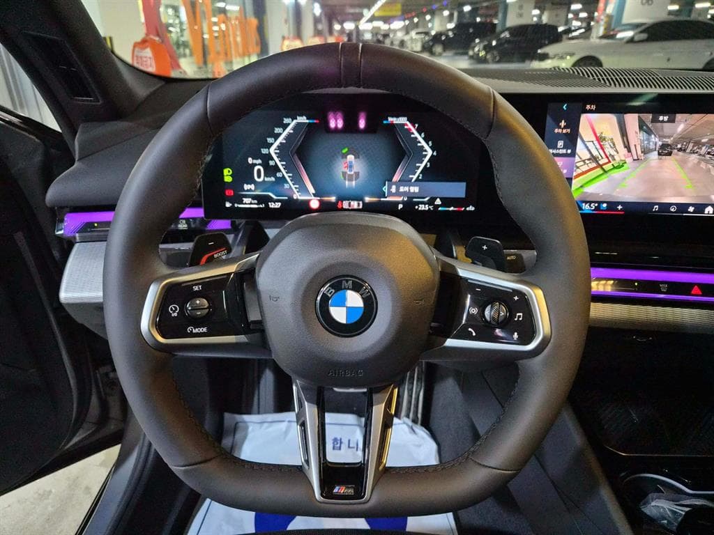 BMW Нов5 Серия(G60)520i M Sport - 8