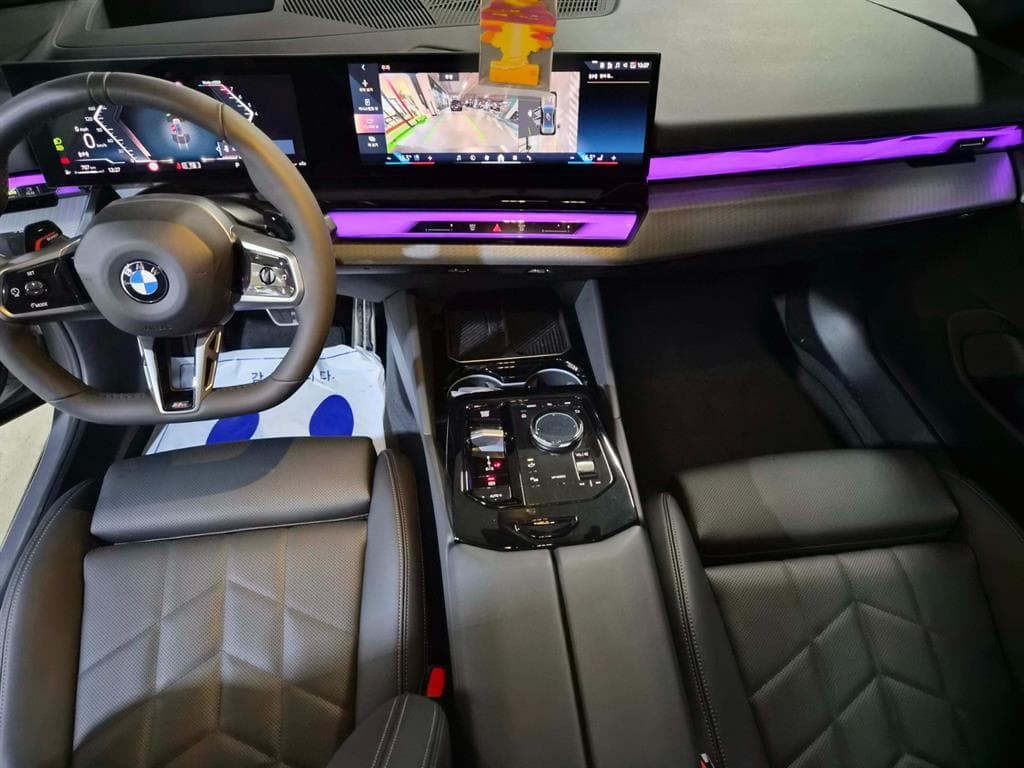 BMW Нов5 Серия(G60)520i M Sport - 10