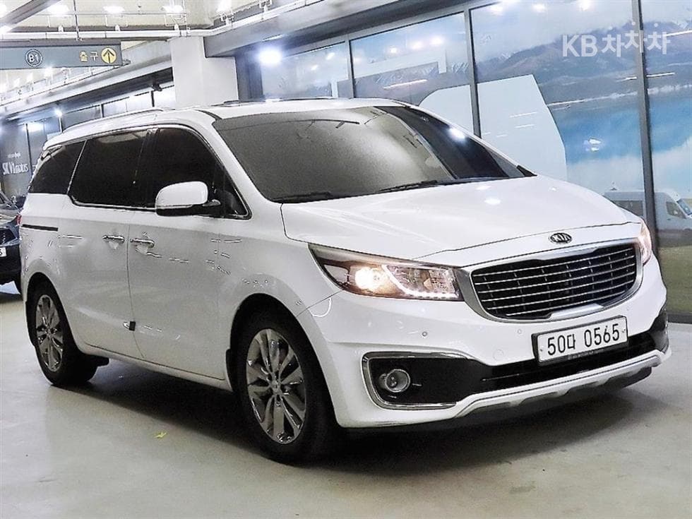 Киа All New Канивал 9-местен 2.2 Дизел Престиж - Image 1