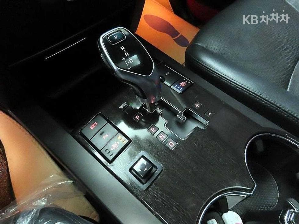 Киа Mohave2WD KV300 Най-висок клас - 12