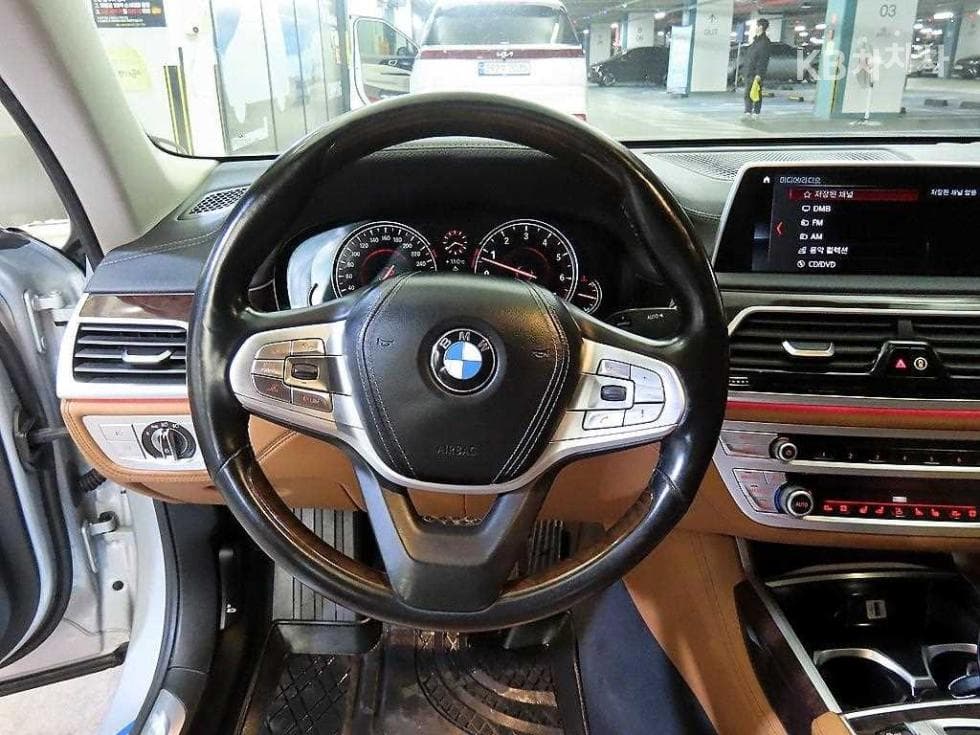 BMW 7시리즈 (G11)740Li xDrive Стандартен - 8