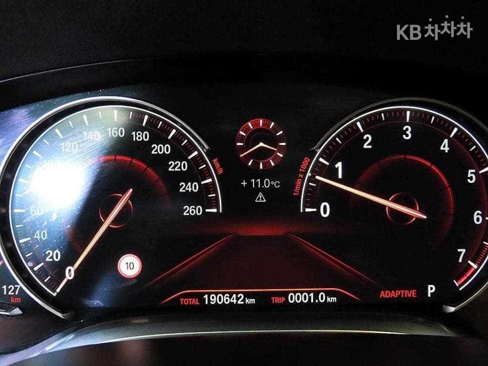 BMW 7시리즈 (G11)740Li xDrive Стандартен - 9