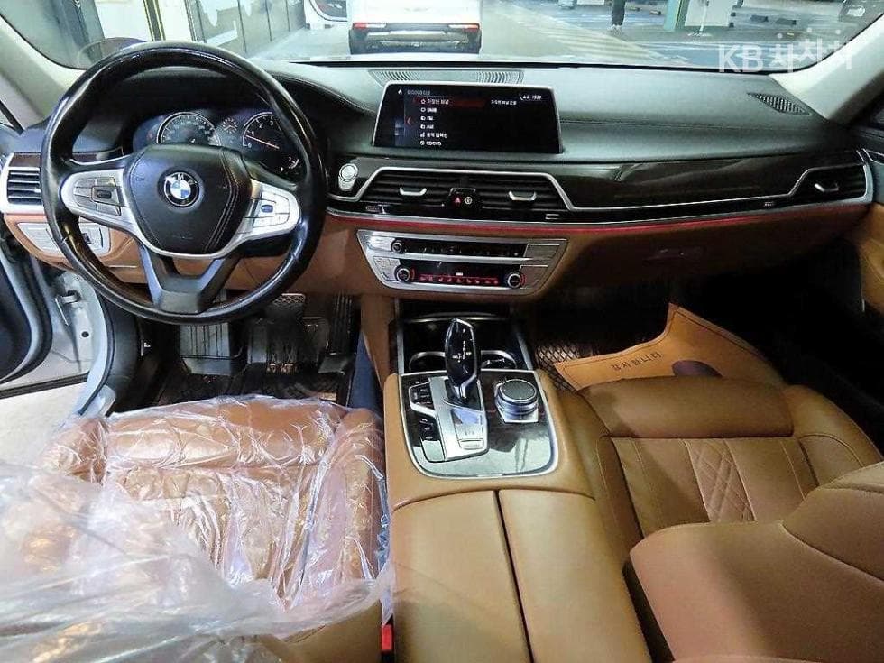 BMW 7시리즈 (G11)740Li xDrive Стандартен - 10