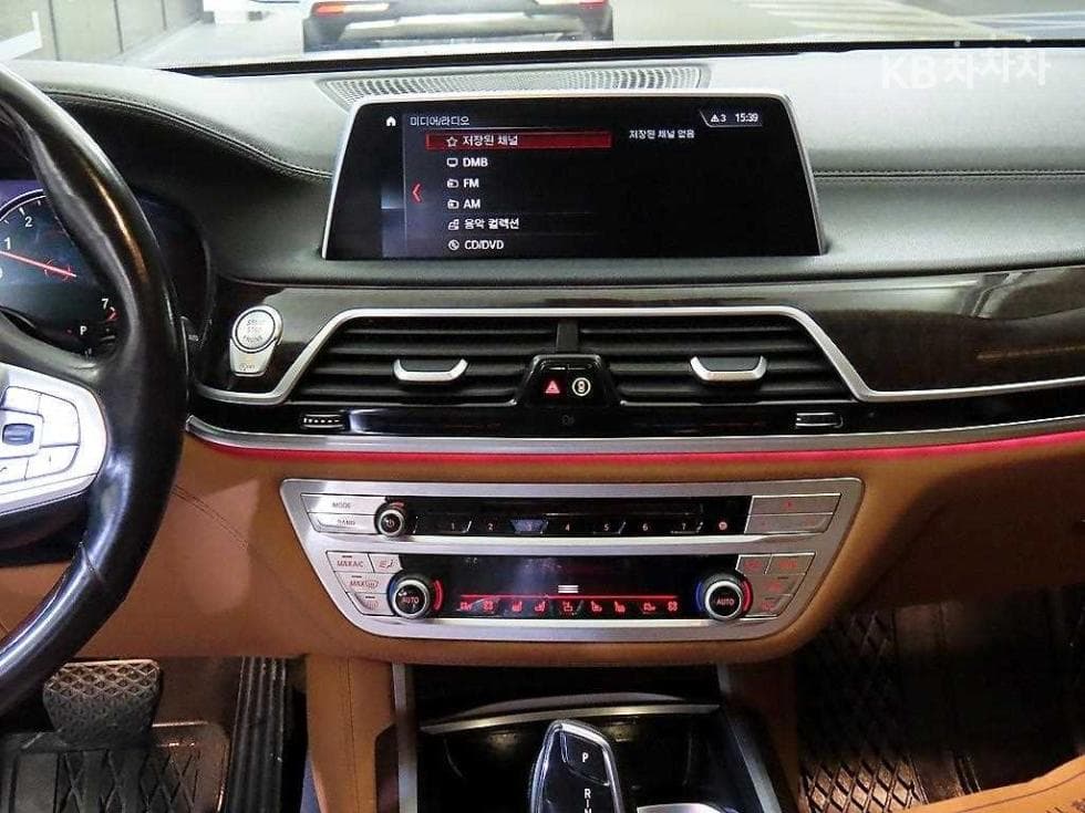 BMW 7시리즈 (G11)740Li xDrive Стандартен - 11