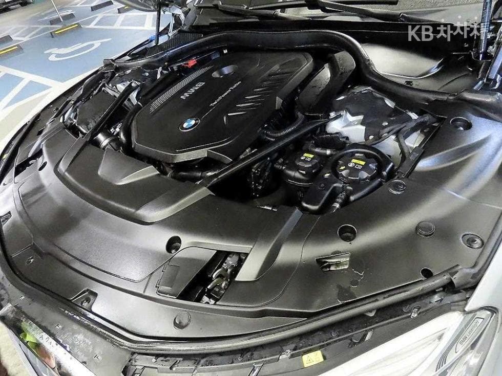 BMW 7시리즈 (G11)740Li xDrive Стандартен - 19