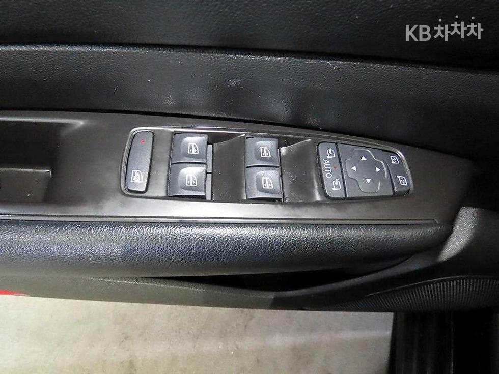Рено Корея The New SM61.3 TCe 260 SE - 13