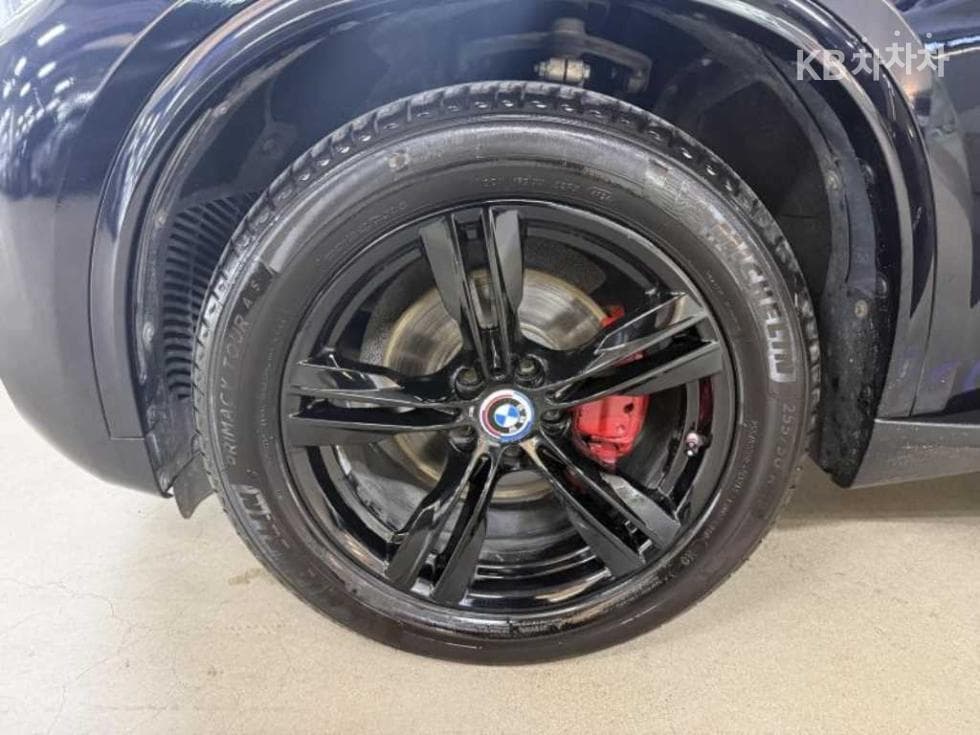 BMW X5 (F15)xDrive 30d Стандартен - 18