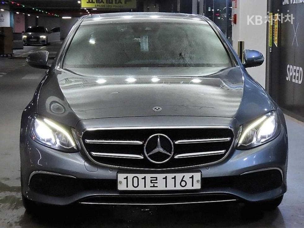 Mercedes-Benz E-Клас (W213)E250 Avantgarde - 2
