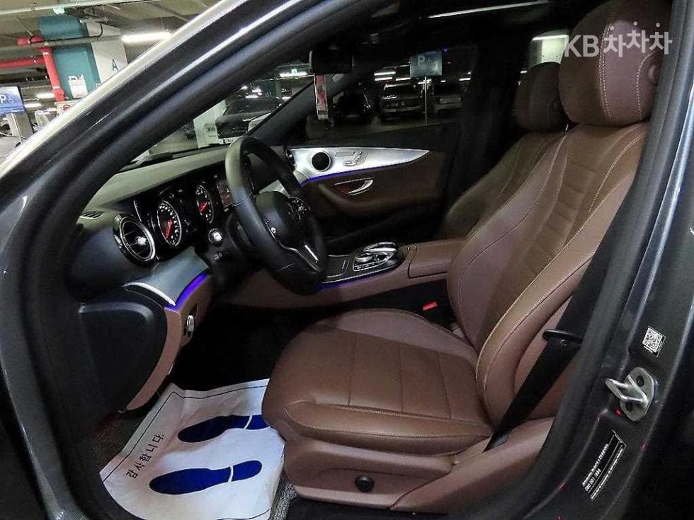 Mercedes-Benz E-Клас (W213)E250 Avantgarde - 6