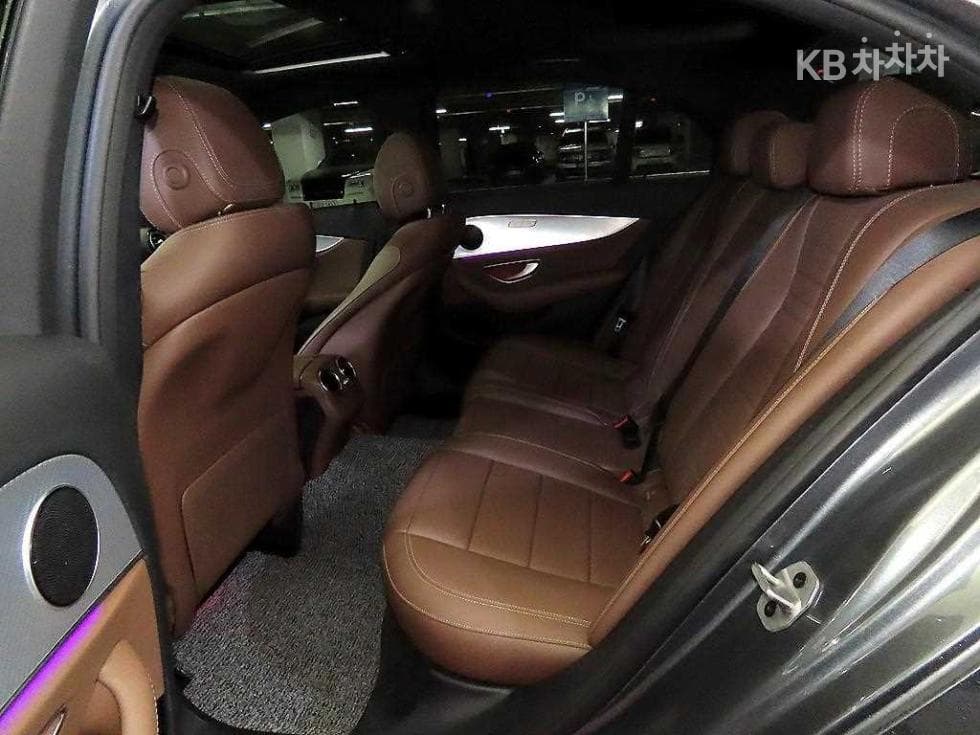 Mercedes-Benz E-Клас (W213)E250 Avantgarde - 7
