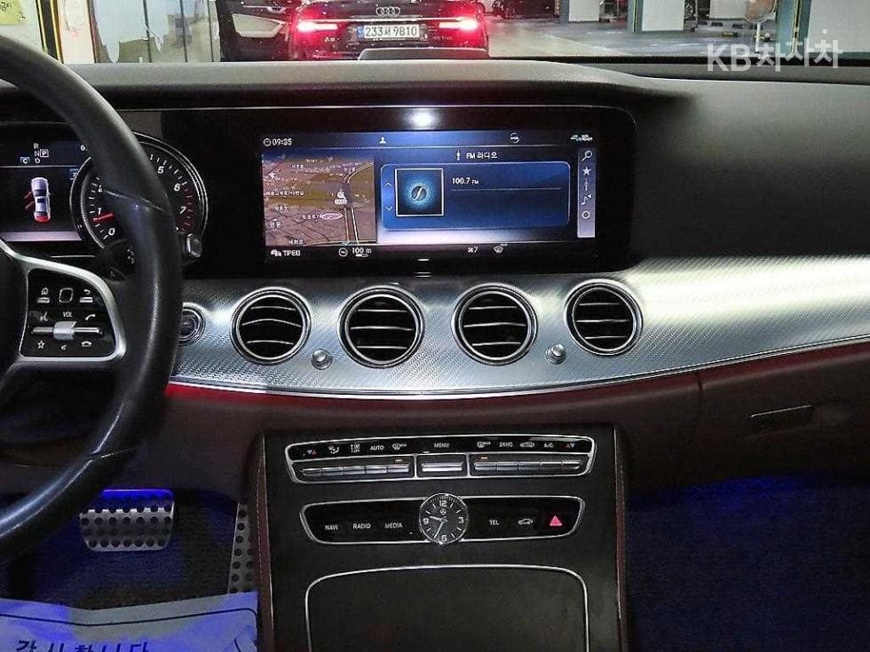 Mercedes-Benz E-Клас (W213)E250 Avantgarde - 11