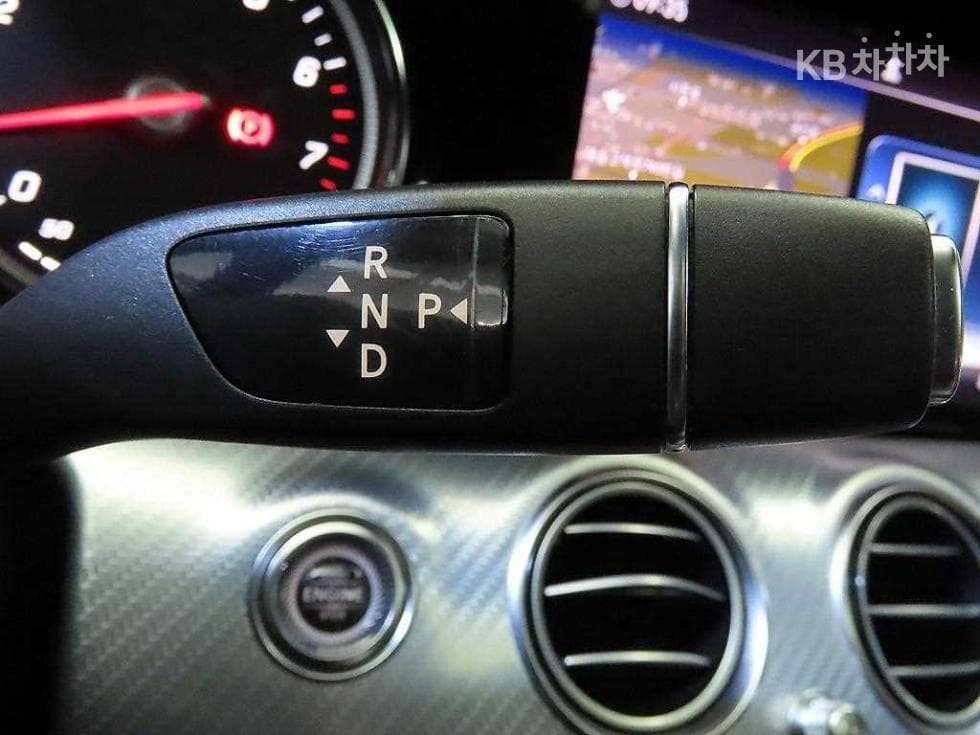 Mercedes-Benz E-Клас (W213)E250 Avantgarde - 12