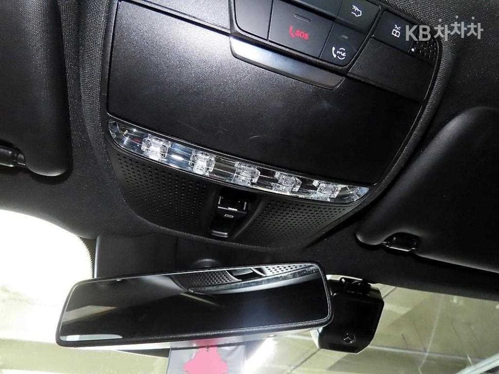 Mercedes-Benz E-Клас (W213)E250 Avantgarde - 15