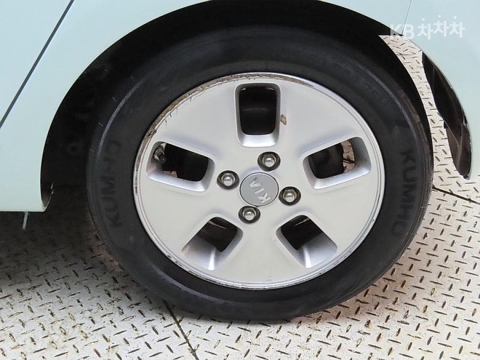 Kia Ray (van)1.0 Gasoline Luxury - 20