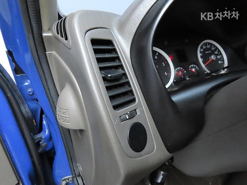 Хюндай Porter 2Удължено междуосие Super Cab CRDi Smart - 11