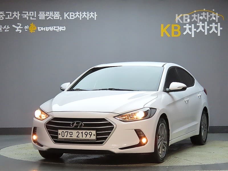 Hyundai Avante (Elantra)AD 1.6 GDi Value Plus - Image 1