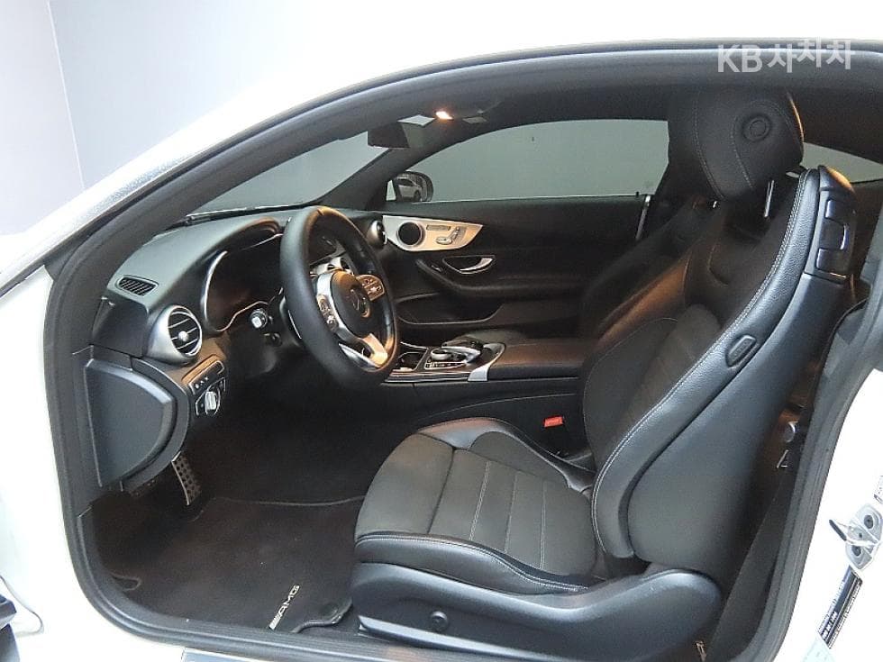 Mercedes-Benz The New (фейслифт) C-КласC200 W205 - 10
