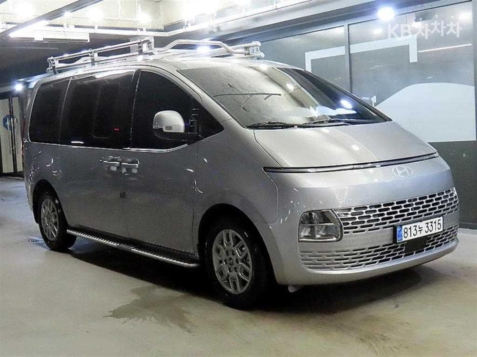 Хюндай Staria Хибрид 1.6 Турбо Бензин Cargo 5Местен승 Modern - Image 1