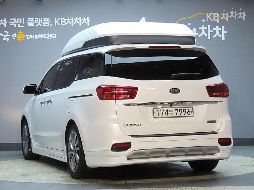 Kia The New (facelift) CarnivalHigh Limousine (Carnival) 3.3 Gasoline 9-seater Noblesse Special (special feature/edition) - 4