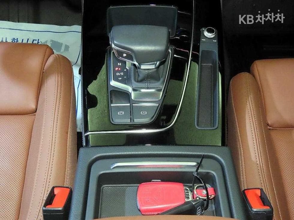 Ауди The New Q5(FY)45 TFSI Quattro Premium - 12