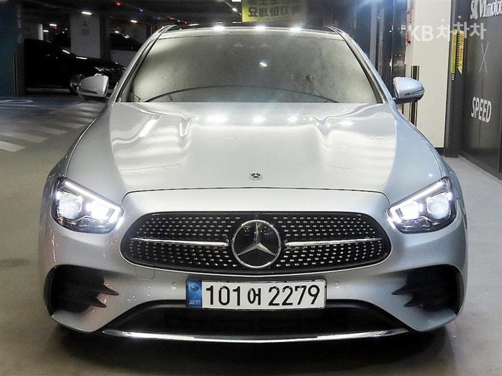 Mercedes-Benz E-Клас (W213)E350 4MATIC AMG Line - 2