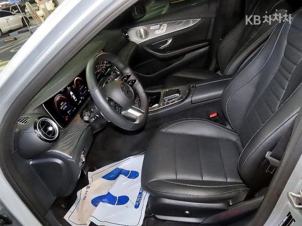 Mercedes-Benz E-Клас (W213)E350 4MATIC AMG Line - 6