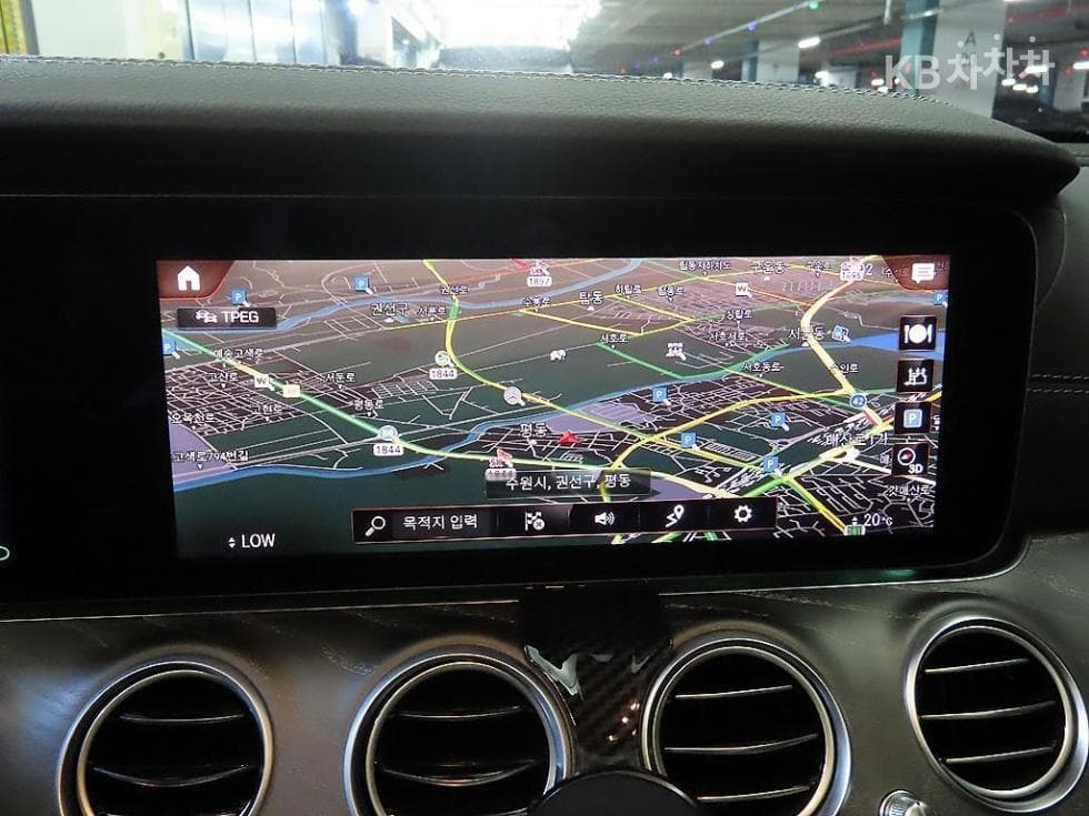 Mercedes-Benz E-Клас (W213)E350 4MATIC AMG Line - 14