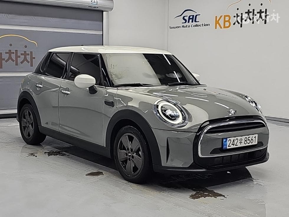 Mini Cooper 5-door1.5 Classic Standard - 4