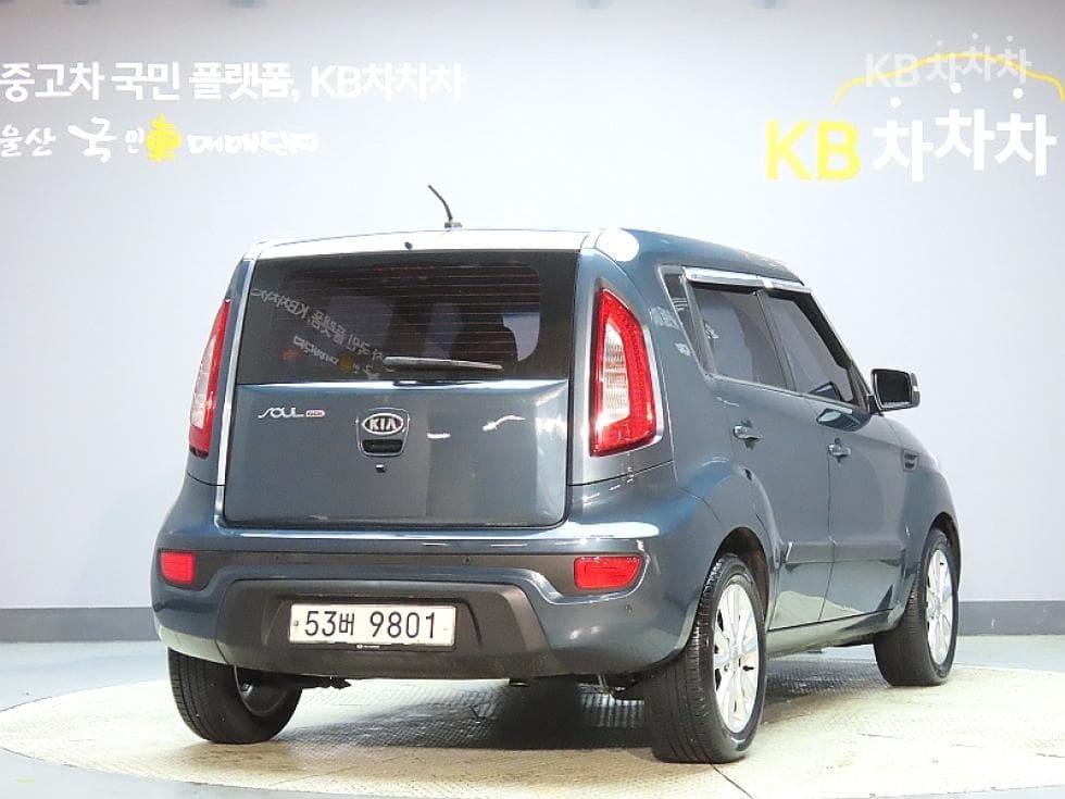 Kia Soul1.6 GDI Luxury Standard - 2