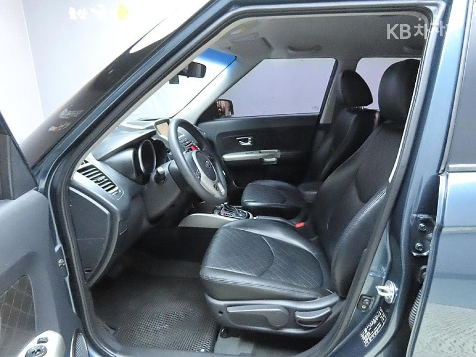 Kia Soul1.6 GDI Luxury Standard - 10