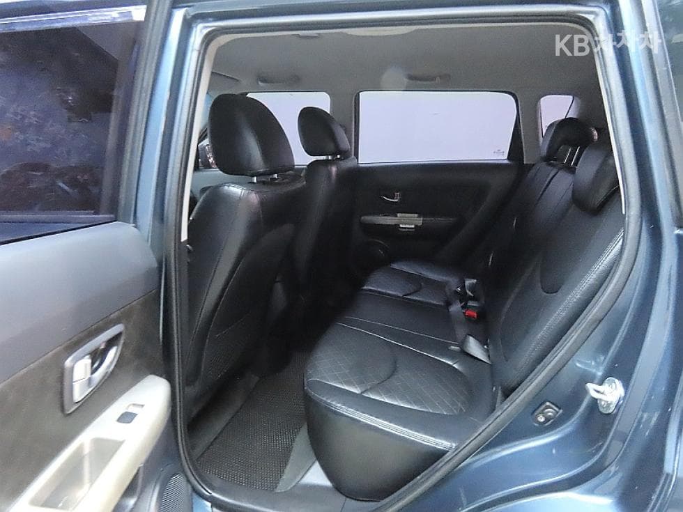 Kia Soul1.6 GDI Luxury Standard - 11