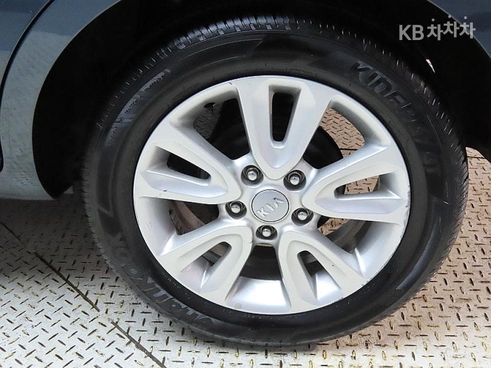 Kia Soul1.6 GDI Luxury Standard - 20