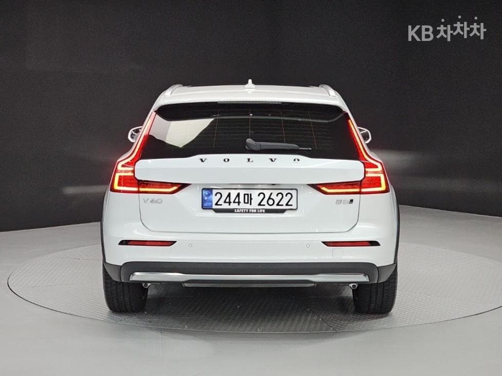 Volvo V60 CC(Второ поколение)B5 AWD Ultimate - 3