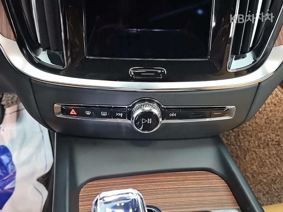 Volvo V60 CC(Второ поколение)B5 AWD Ultimate - 10