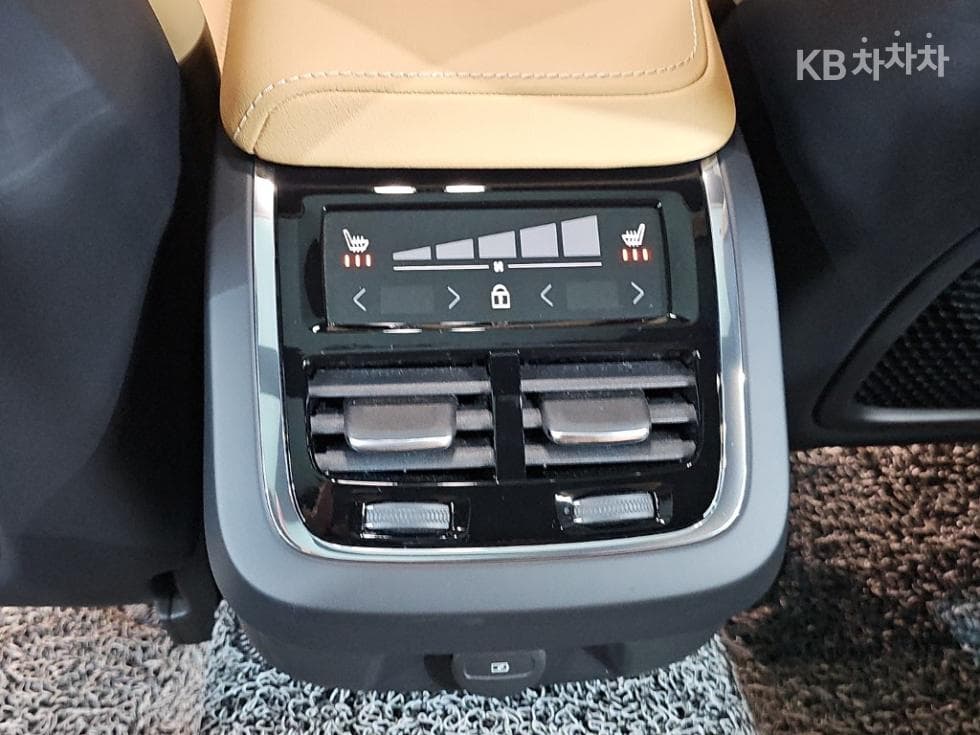 Volvo V60 CC(Второ поколение)B5 AWD Ultimate - 13