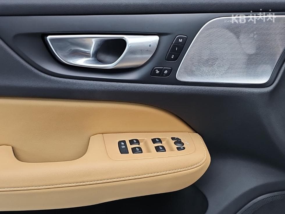 Volvo V60 CC(Второ поколение)B5 AWD Ultimate - 16