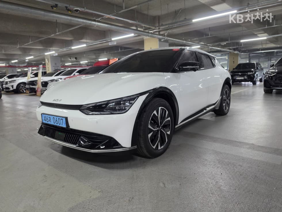Киа EV6 롱 레Местен지 2WD 어스 - Image 1
