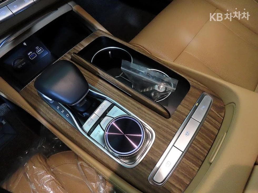 Киа The New (фейслифт) K9(Второ поколение)3.8 GDI AWD 베스트셀렉션Ⅰ - 12