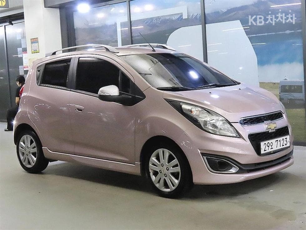 Джи Ем Корея Chevrolet Спарк LT Стандартен - Image 1
