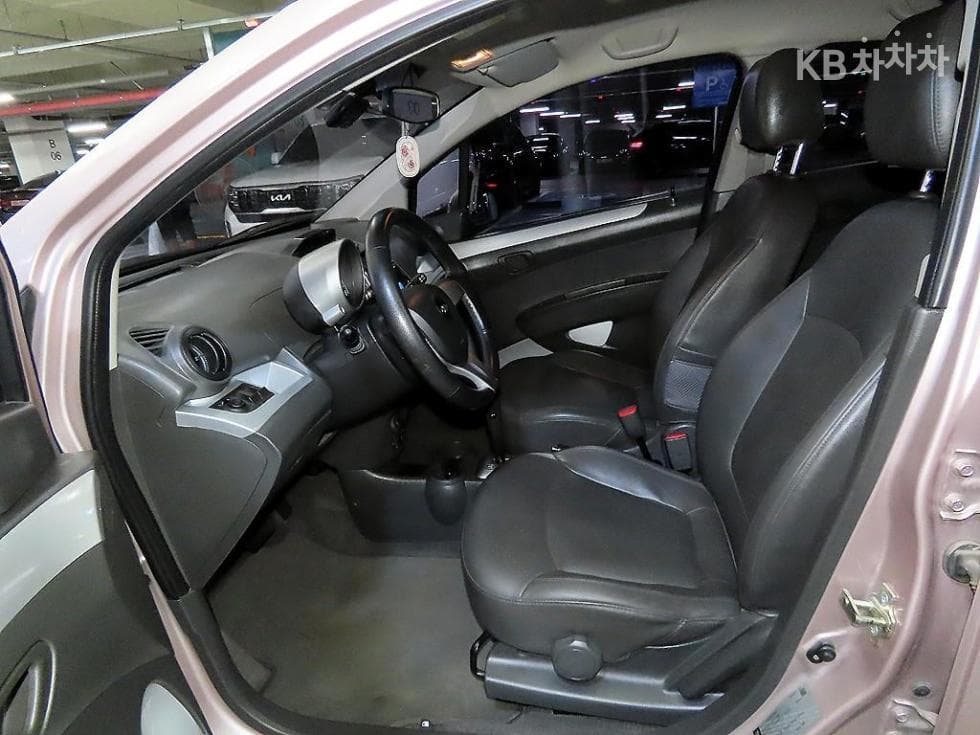 Джи Ем Корея Chevrolet СпаркLT Стандартен - 6