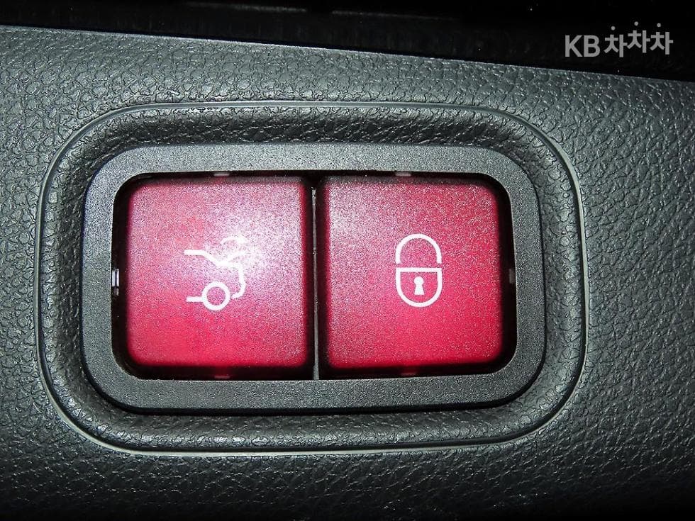 Mercedes-Benz E-Клас (W213)E300 4Matic Avantgarde - 16