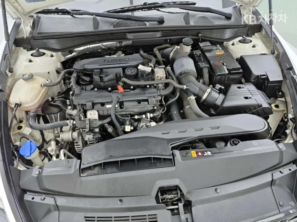 Hyundai Sonata (DN8)1.6 T Premium Plus - 8
