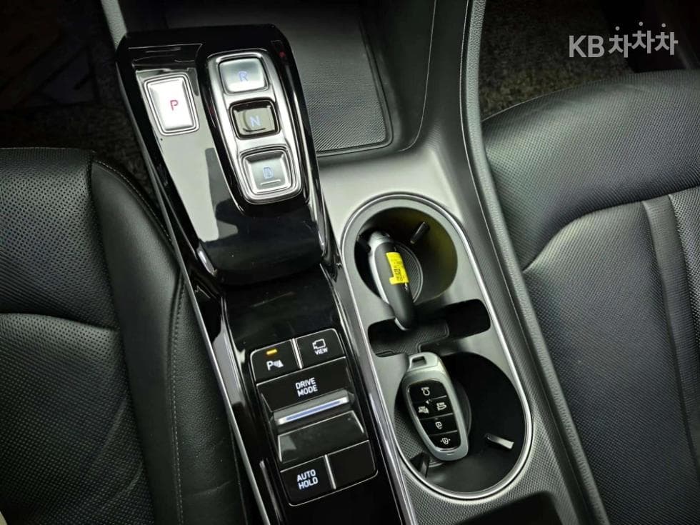 Hyundai Sonata (DN8)1.6 T Premium Plus - 10