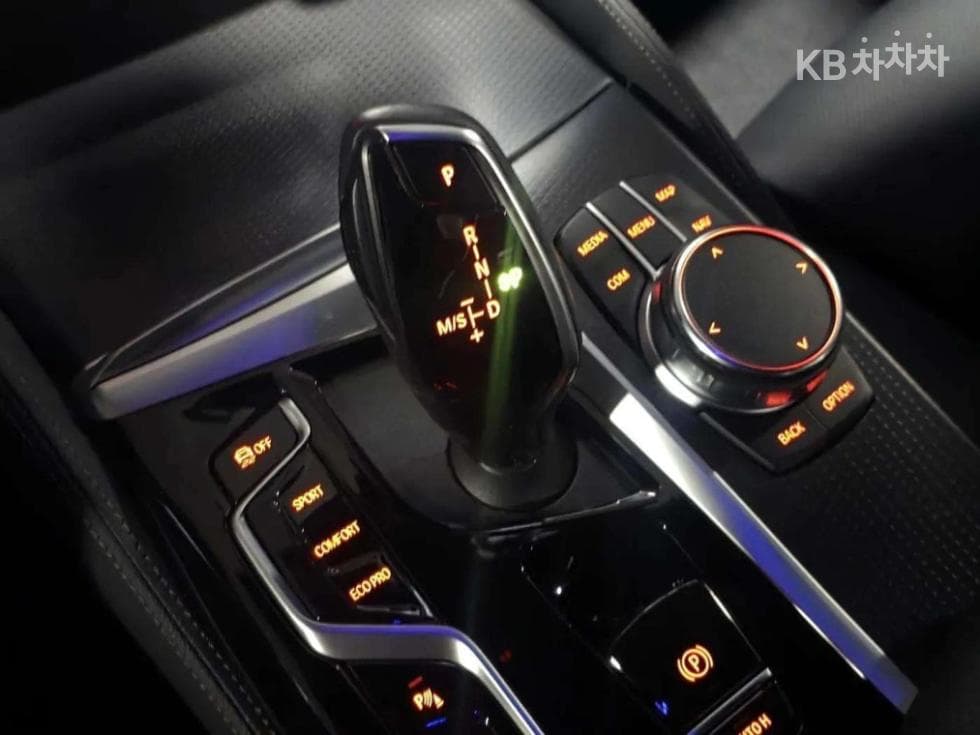 BMW 올New5 Series (G30)520i M Sport - 9