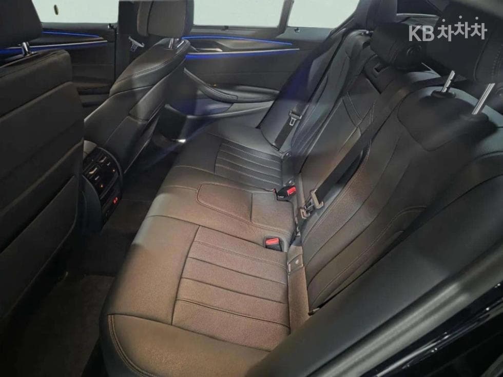 BMW 올New5 Series (G30)520i M Sport - 12