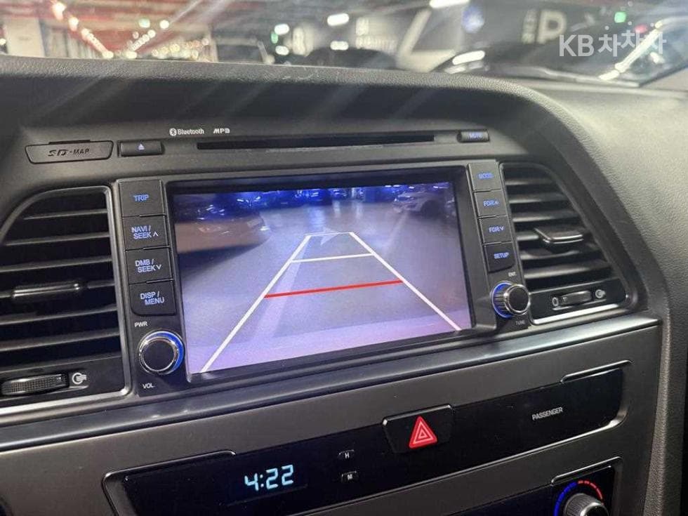 Hyundai Sonata LF2.0 Smart Standard - 14
