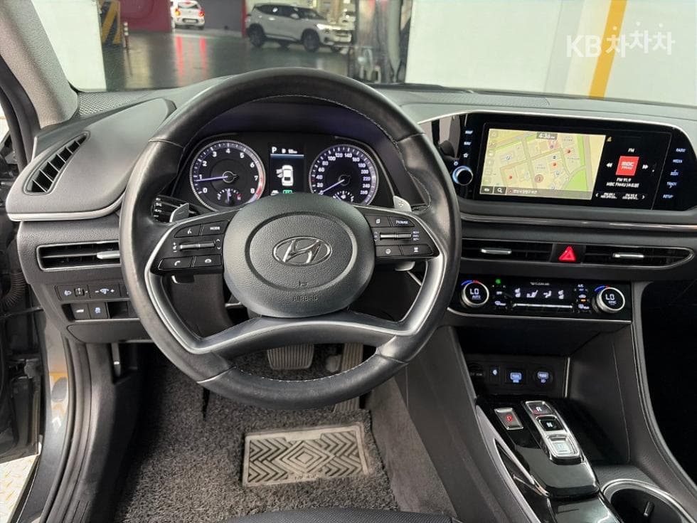 Hyundai Sonata (DN8)1.6 T Premium Plus - 9
