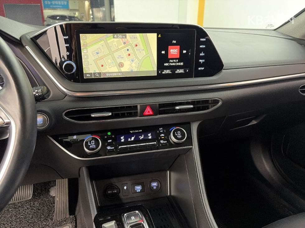 Hyundai Sonata (DN8)1.6 T Premium Plus - 10