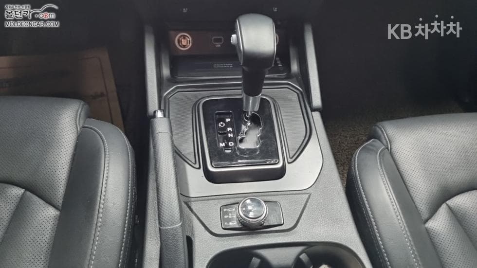 KG Mobility The New (facelift) Rexton Sports Khan2.2 4WD Prestige - 14