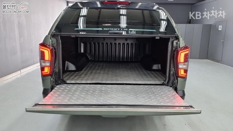 KG Mobility The New (facelift) Rexton Sports Khan2.2 4WD Prestige - 18